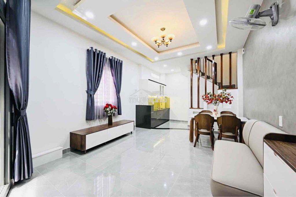 Hxh - phan xích long - 4 tầng(3pn) - dt:32m2 - full nt- 2 mặt thoáng. - 3