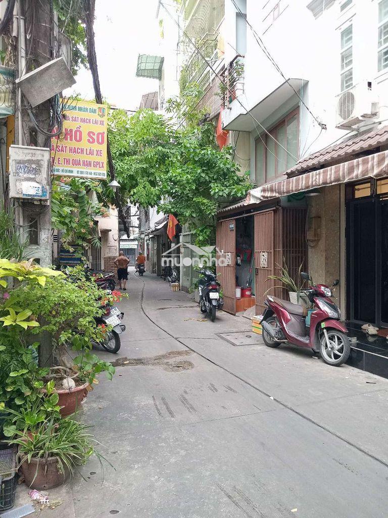 Góc 2mt hẻm xe hơi q10 , giá 10tr