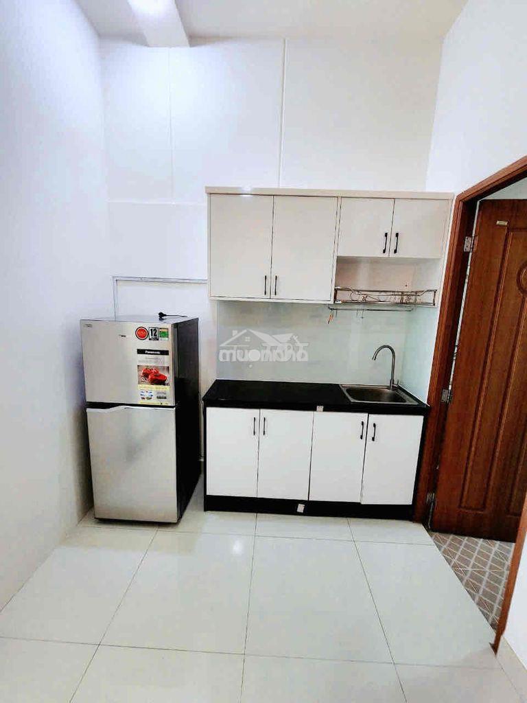 Cho thuê chdv 2pn - ban công full nội thất rộng 55m2 ngay trung tâm bt - 4