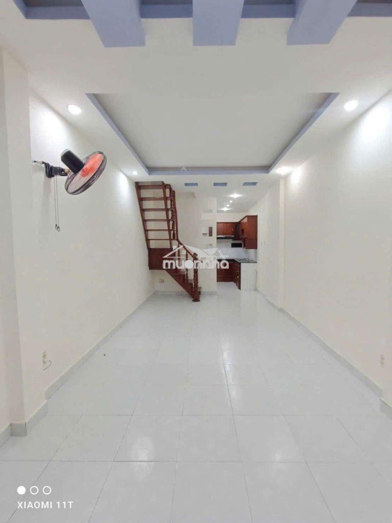 Bán nhà siêu hiếm 2 tầng gần mặt tiền đường - 2