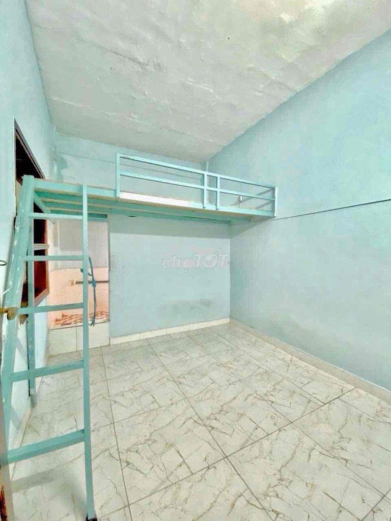 Phòng trọ gác giá rẻ gần cư xá bắc hải - đh bách khoa - 4