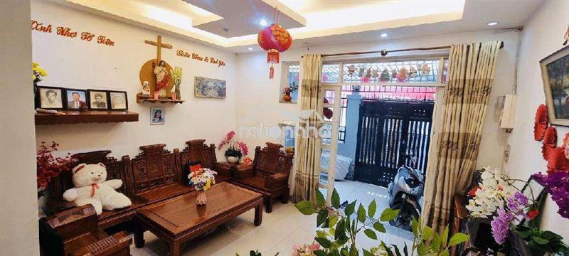 Bán nhà ,đường huỳnh văn bánh ,p 9 pn ,ngang 5m'85m2 4 tầng giá:11.2tỷ