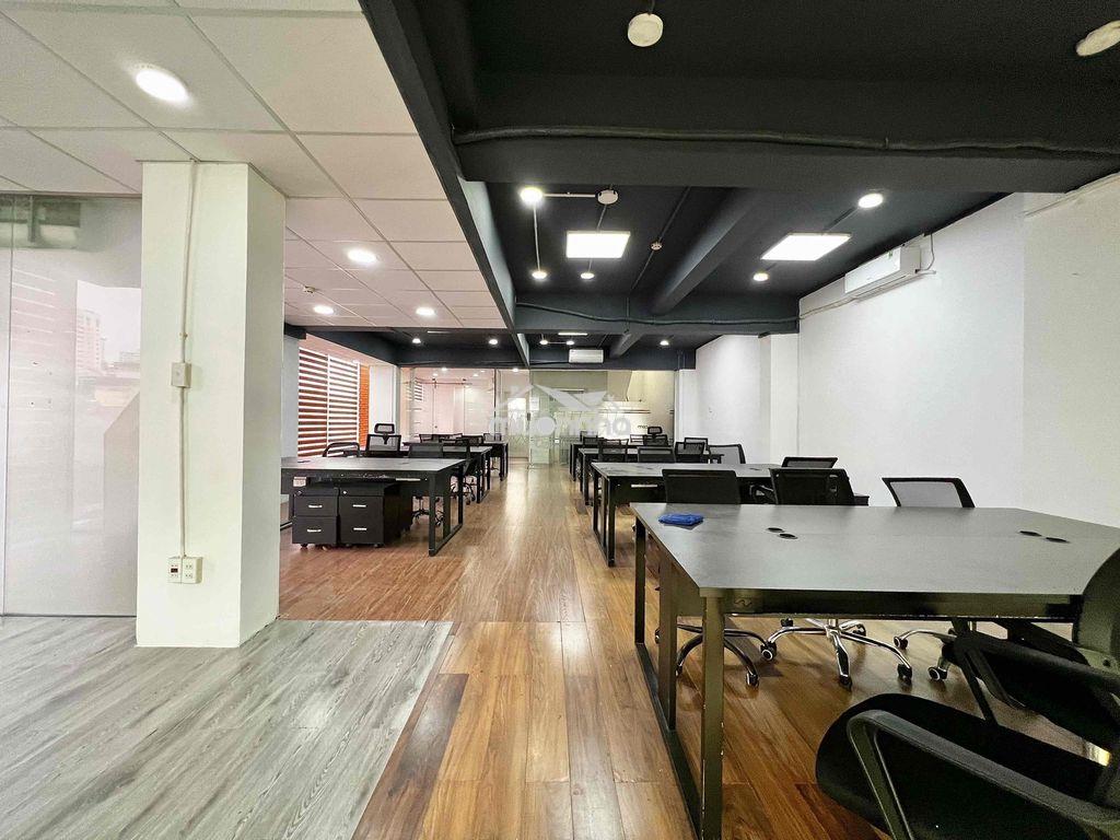 Văn phòng cho thuê 100m2 mặt tiền quận 1 - 4