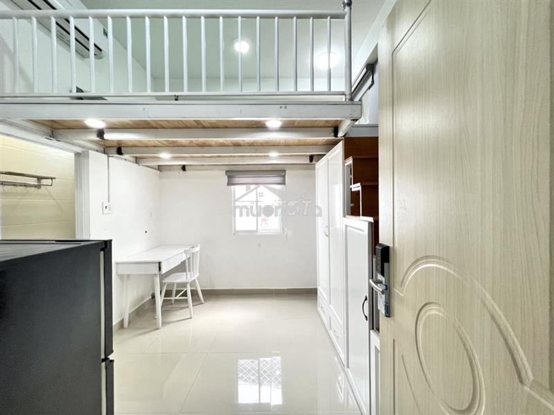 Phòng mới xây có gác ngay ngã tư lạc long quân giao âu cơ