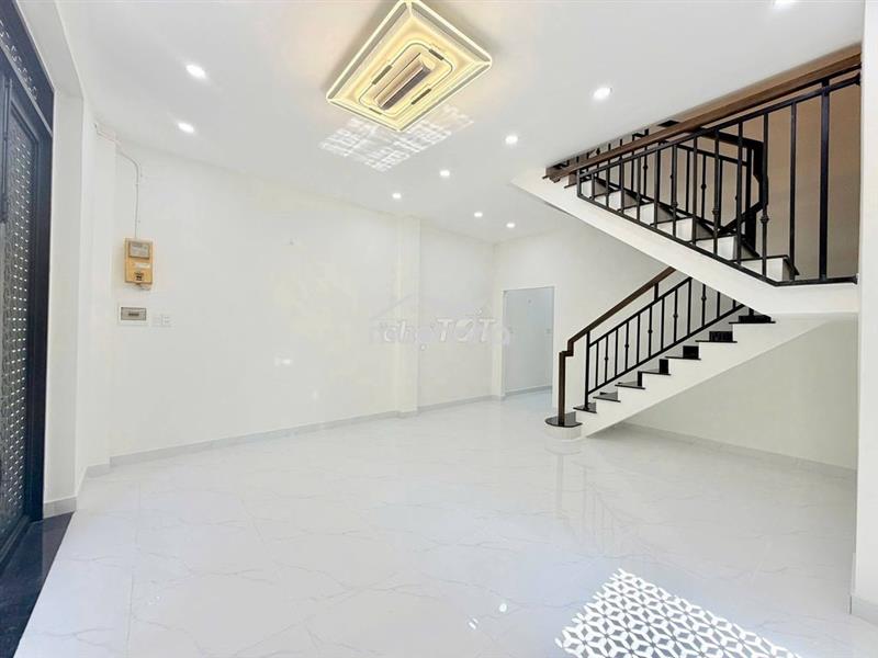NHỈNH 8TY,GẦN 60M2 NHÀ 5 TẦNG 5PN SÁT HẺM XE HƠI THÔNG