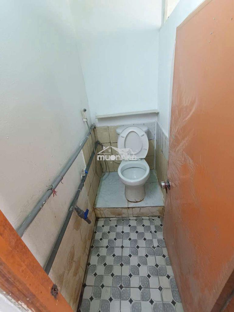 Phòng liên khu 56 có máy lạnh giá 2,5tr - 4