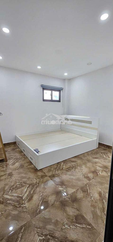 Cho thuê nhà 4 lầu 4pn có máy lạnh - 4