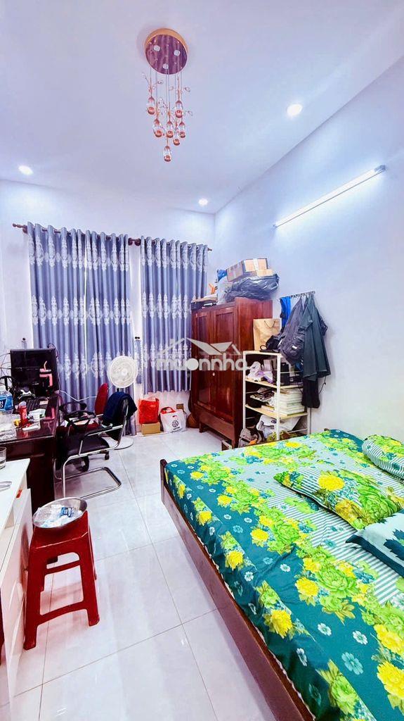Nhà gò vấp sát sân bay, bệnh viện. dt 57m2. 3 tầng, 4 pn, 5 wc - 4