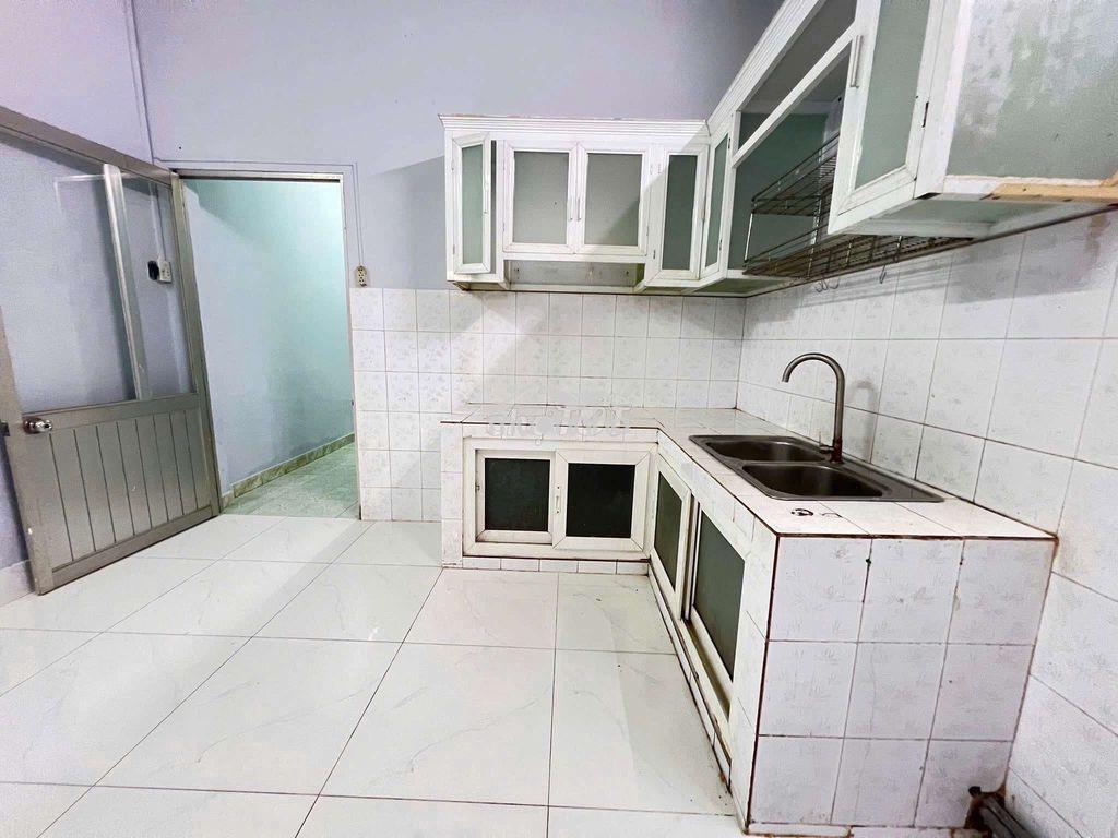 Nhà nguyên căn 4x18m, hẻm xe hơi gần ngã 5 chùa hang, thới tam thôn - 3