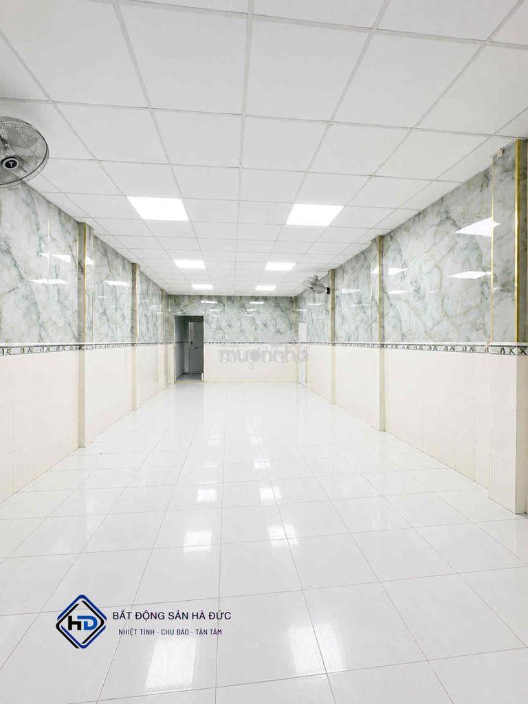 Nhà đúc lửng 4.5x40 mặt đường nhựa 7m thông - 2