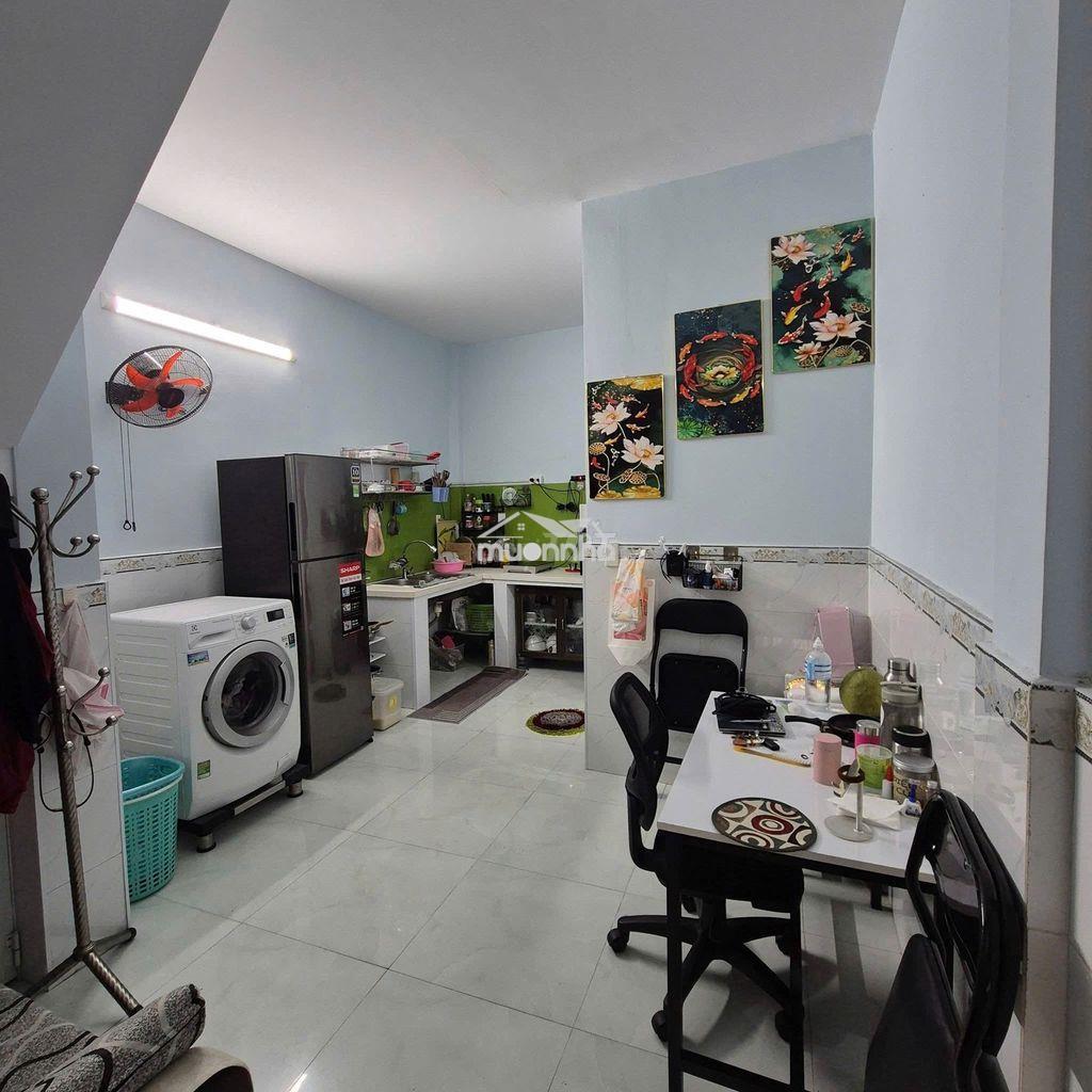 Bán nhà hẻm  ba gác rộng rãi đường phạm thế hiển p4 q8  - 4