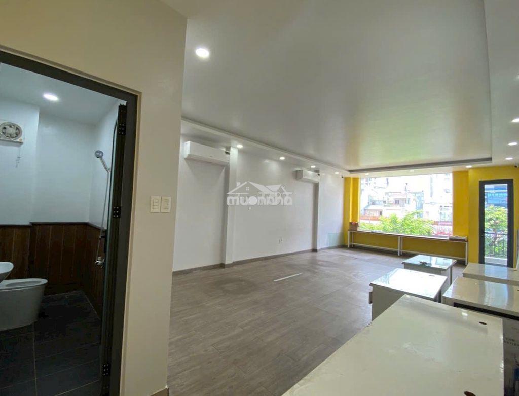 Văn phòng giờ tự do 24/7 65m2 giá 9,5tr mặt tiền trường sơn sân bay - 2