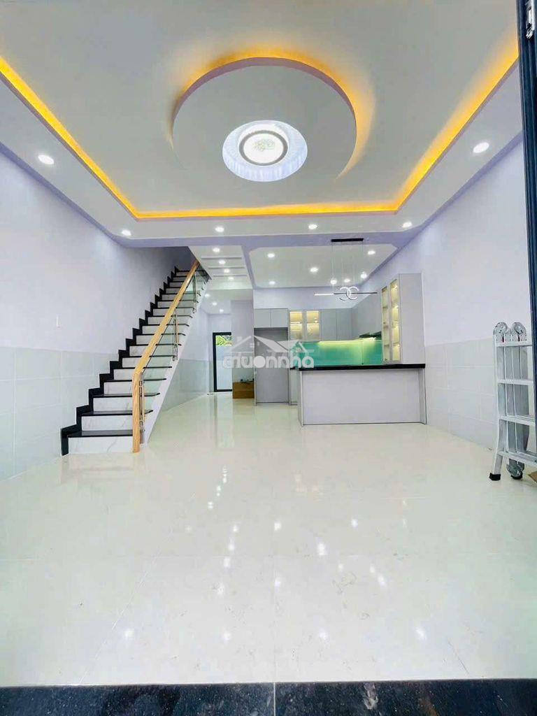 Nhà ngay chợ bà điểm đúc lưng xinh đẹp - 2