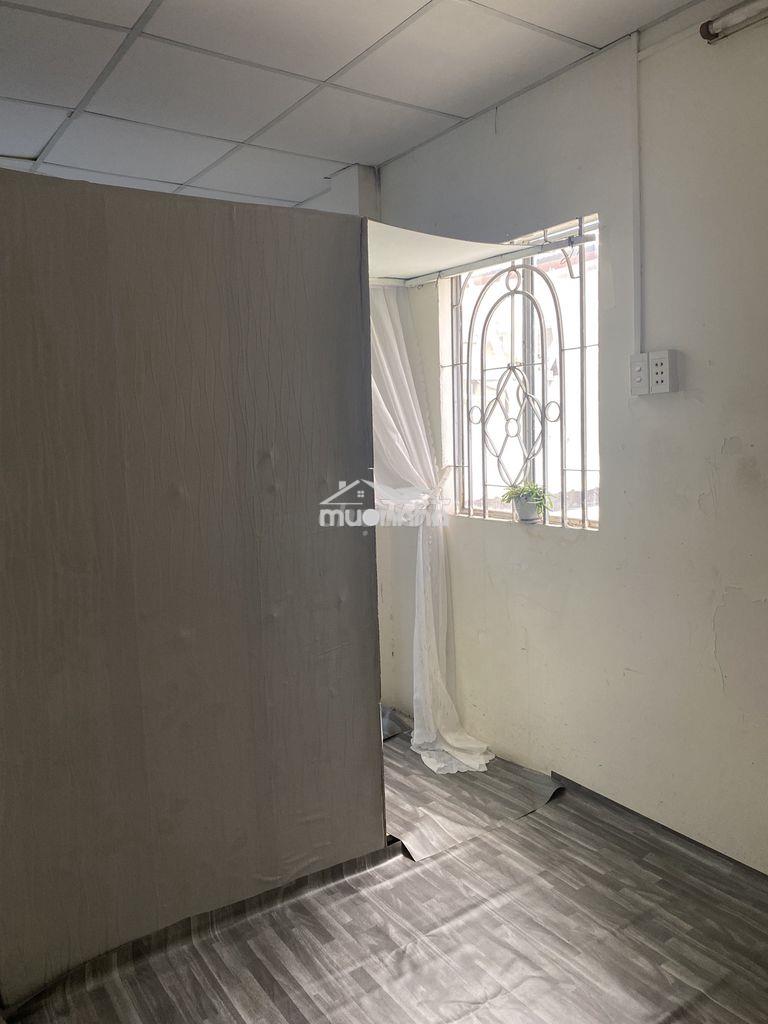 Chính chủ  – 1 trệt 1 gác suốt, 2 phòng riêng – hẻm ô tô – gần chợ - 4