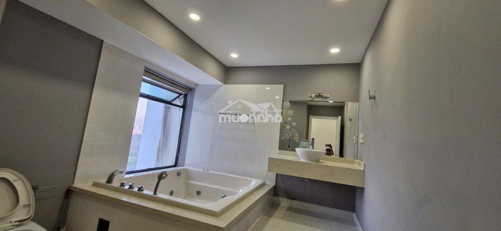Cho thuê pen house 4 phòng ngủ 200m2 lô a phú hoàng anh, ở liền - 4