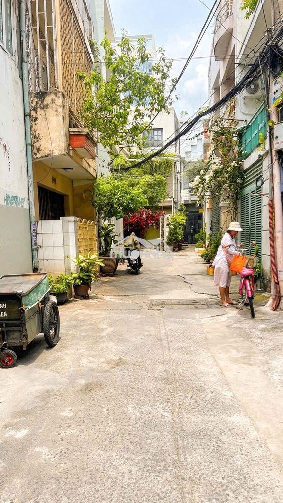 Nguyên căn hẻm xe hơi 40m2 2pn3wc ngay khu vip đặng văn ngữ, phú nhuận