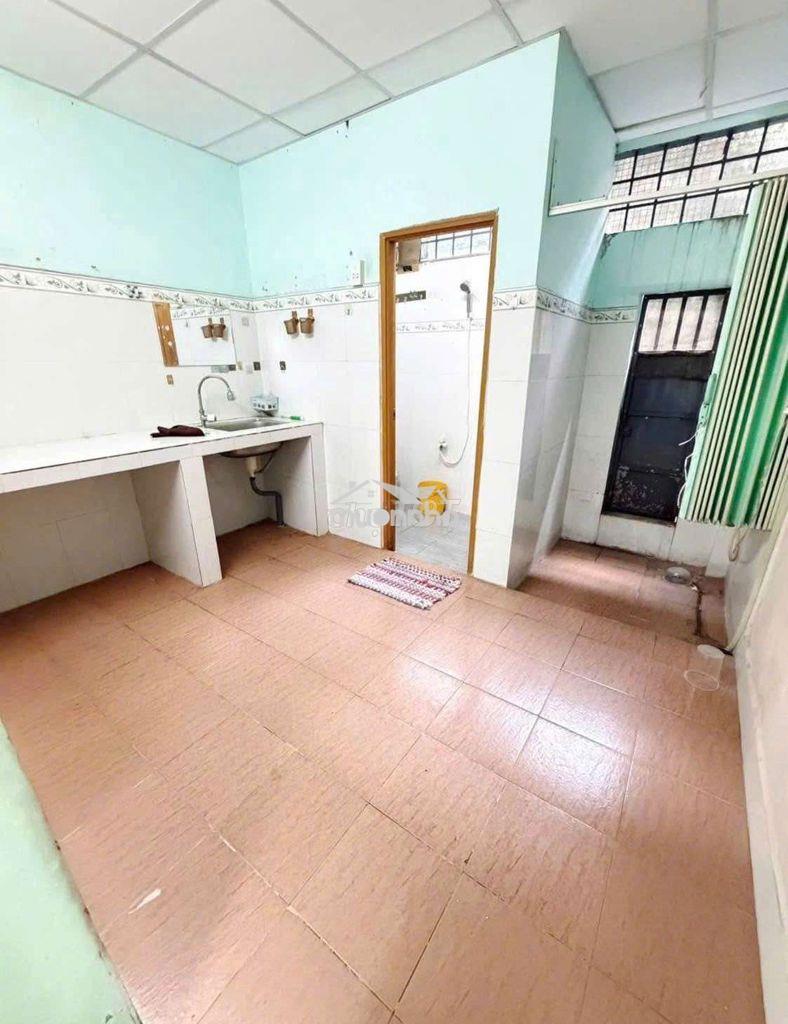 Cho thuê nhà hẻm 4m thông gần cv đầm sen. 2pn, 1wc - 3