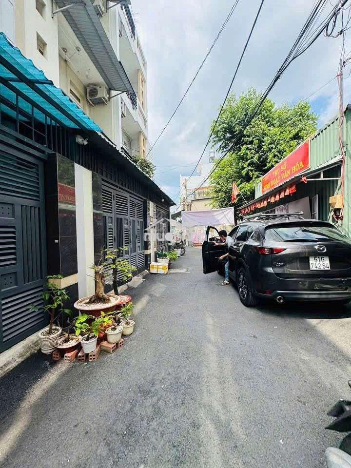 52m² 3tầng btct-hẻm xe hơi nhưạ-khu phân lô gần công viên làng hoa gv