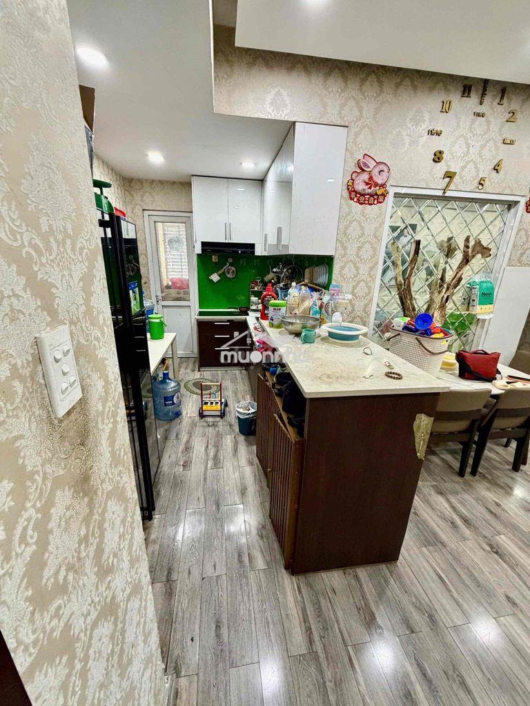 Chính chủ cần bán gấp căn hộ chung cư âu cơ tower. giá 4tỷ - 2