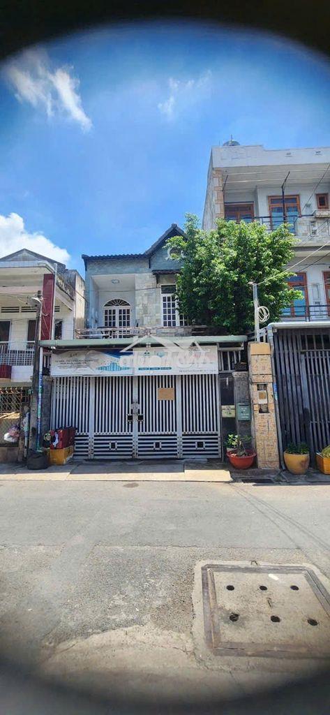 Cho thuê nhà mặt tiền kd 5x16m 1 lầu gần ngã tư bình phước, tiện kd,vp