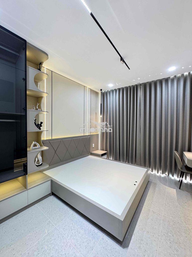Bán nhà 4 tầng, 46m2, nội thất đẹp có thang máy, âu cơ, phường 10, tb - 4