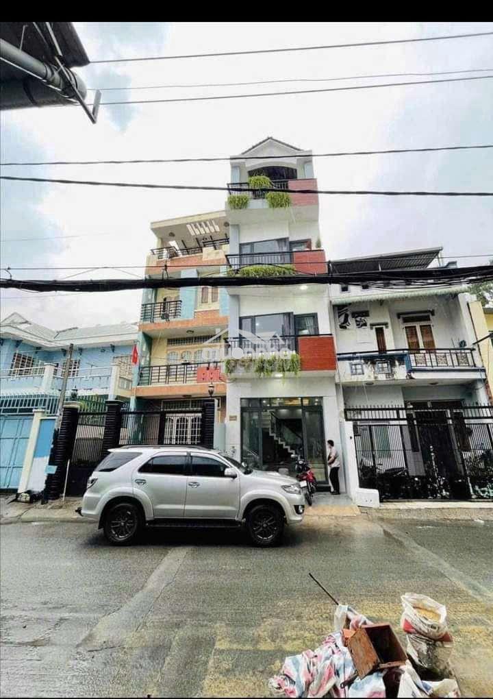 Cho thuê nhà mt hẻm thông ds28 p5 4pn 3wc