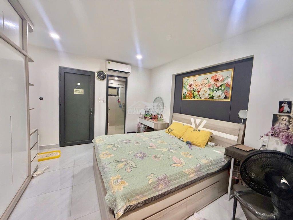 Bán nhà 5 tầng , hẻm - 4