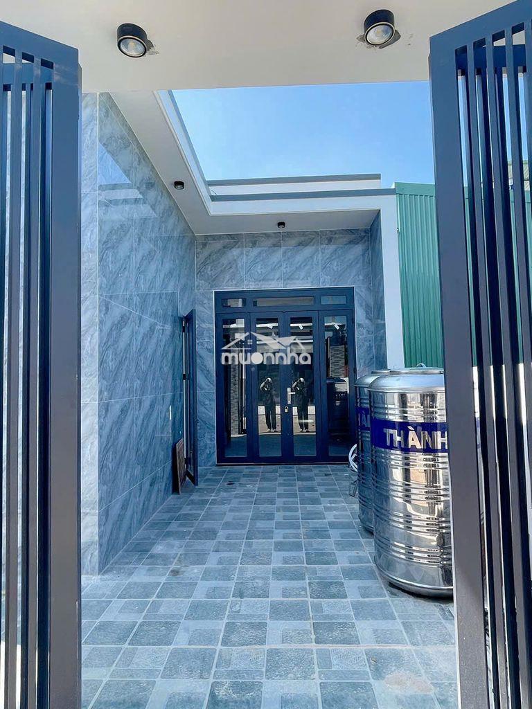 Nhà c4 khu dân cư long chiến bao đẹp sang thoáng