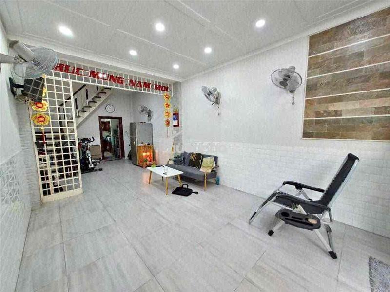 Bán nhà quận 10 hồ thị kỷ 3 tầng - 4pn  - hẻm 8m thông lê hồng phong .
