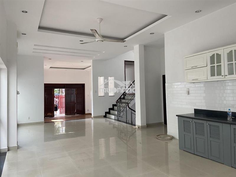 Villa khu phổ quang diện tích: 10x20m trệt 2 lầu cho thuê