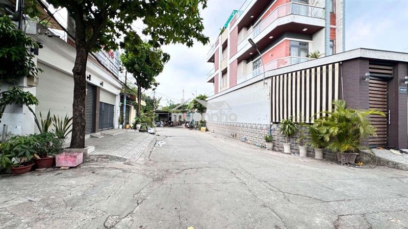 Bán nhà ,đường nguyễn anh thủ hm ,ngang 10m - 150m2 ,giá : 5.4tỷ