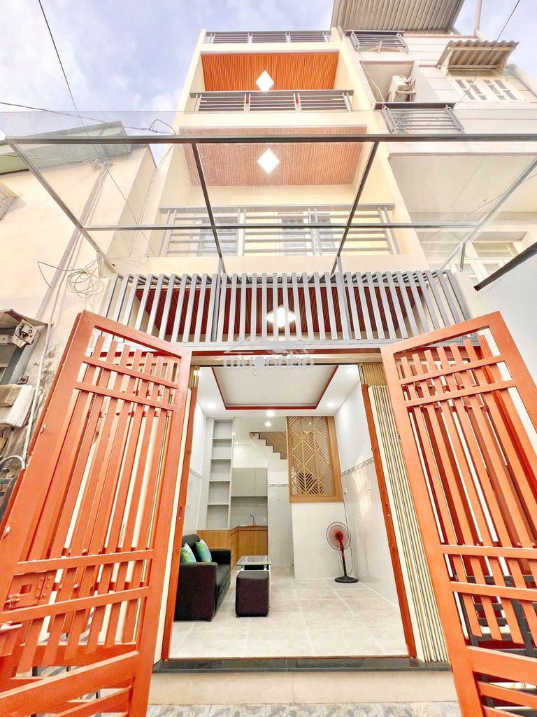 Cho thuê nhà 4 tầng hẽm thoáng cạnh trung tâm q7 giá chỉ 12 tr/th