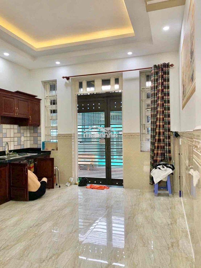 Nhà 4 tầng 4pn ngay lê văn quới - 4