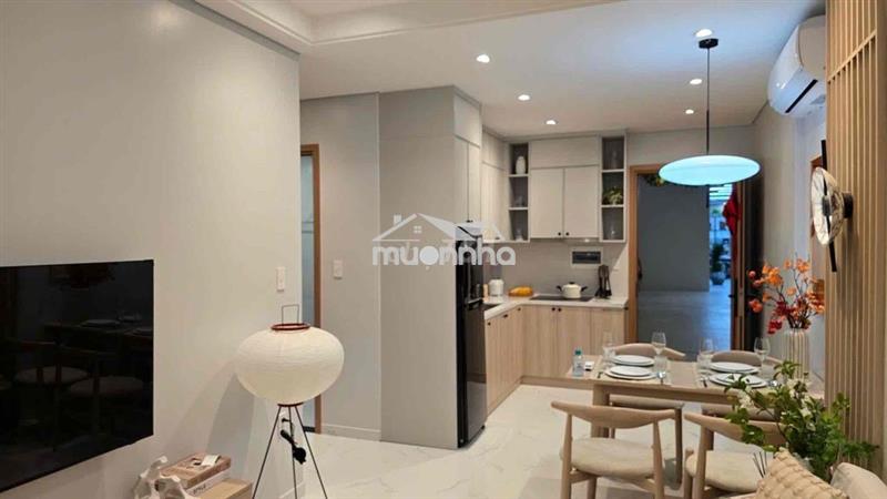 Bán căn hộ 2pn view hồ bơi – giá f0 chưa qua đầu
