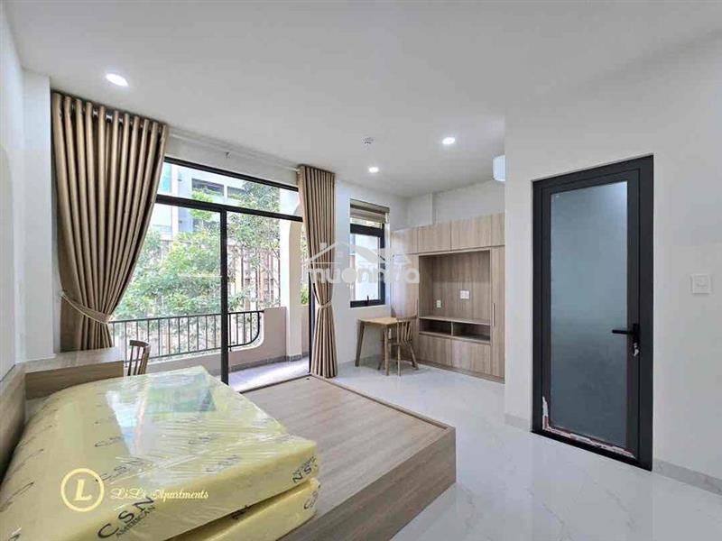 Căn hộ bancol mới 100% ngay ngã tư âu cơ - lạc long quân - lê đại hành