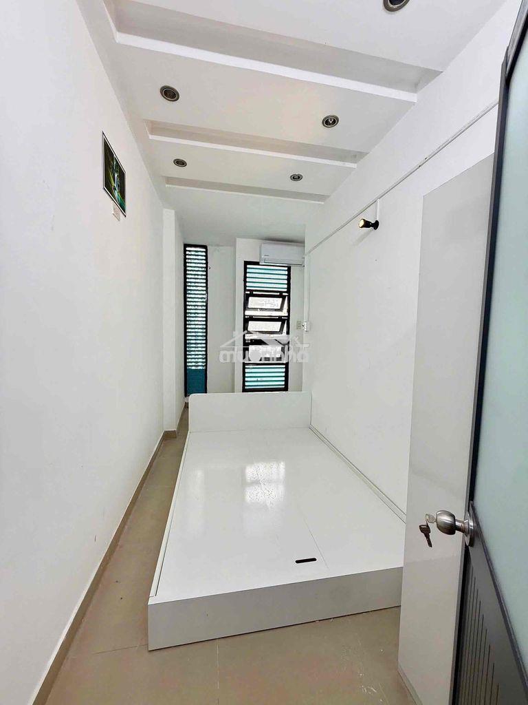 Căn hộ 2pn ban công riêng tiện nghi chợ xóm mới hình thực tế - 4
