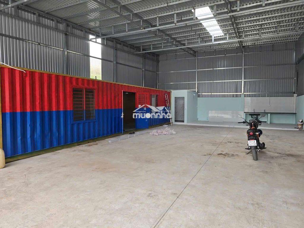 Cho thuê mb kho 700m có 3 pha và 2 container - 2