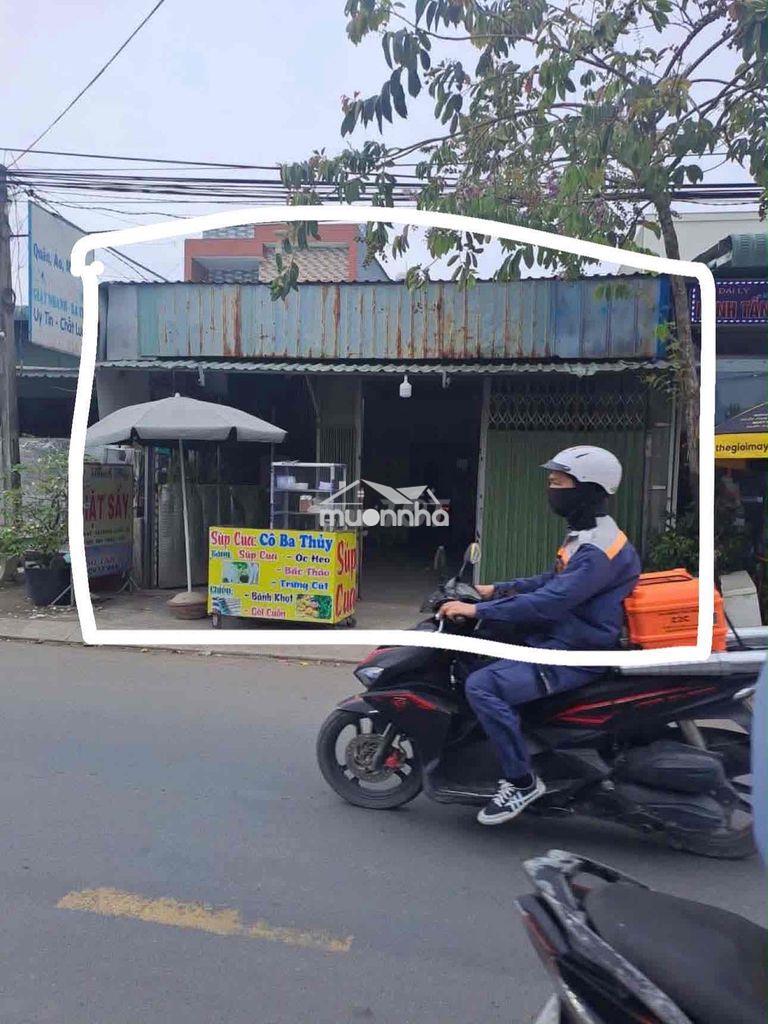 Cần bán gấp nhà mặt tiền 6,1m đường gò hưu xã mỹ hạnh nam , long an