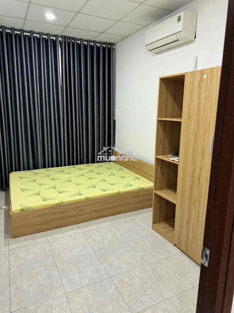 Căn 2 phòng ngủ ngay trung tâm quận 3 thang máy hầm xe