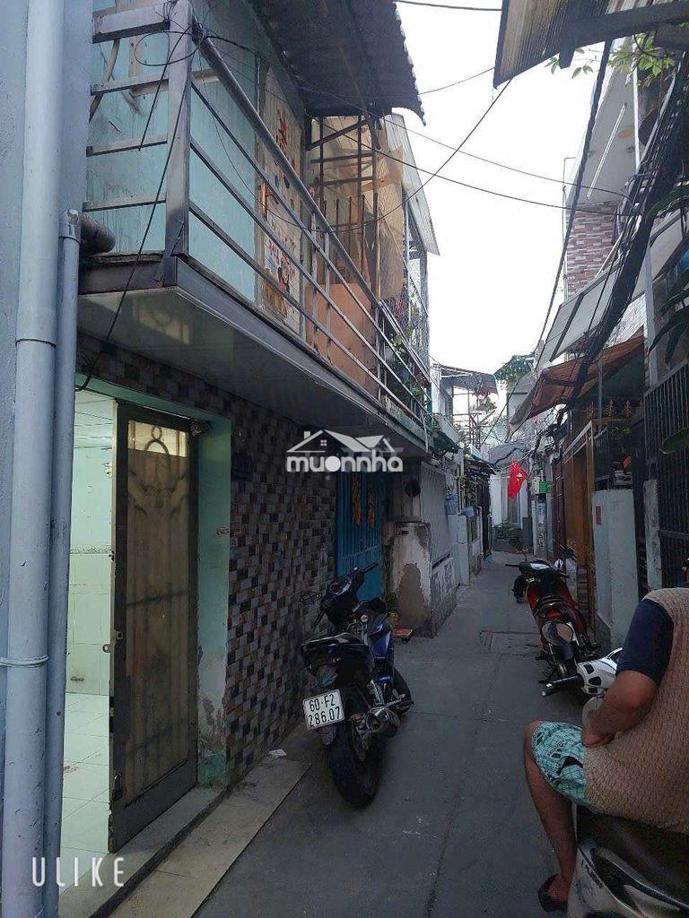 Cho thuê nhà gần vit quay hùng trang xã bình hưng ql50