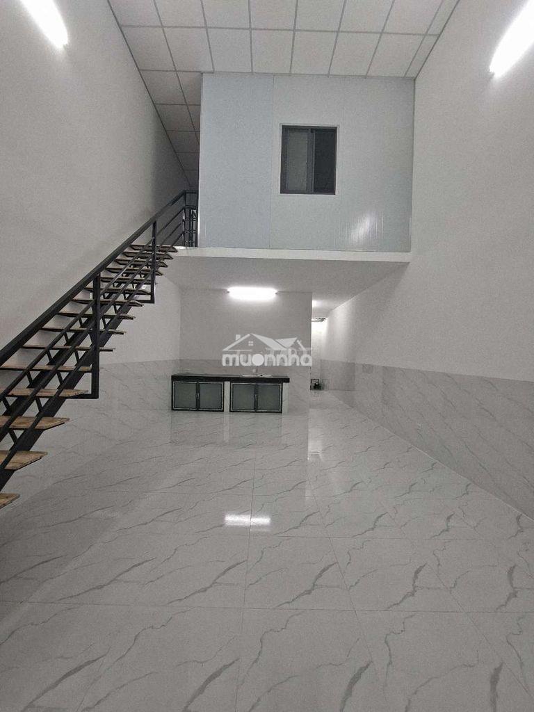 Cho thuê nhà mới ngay ngã tư ga 3pn 9tr