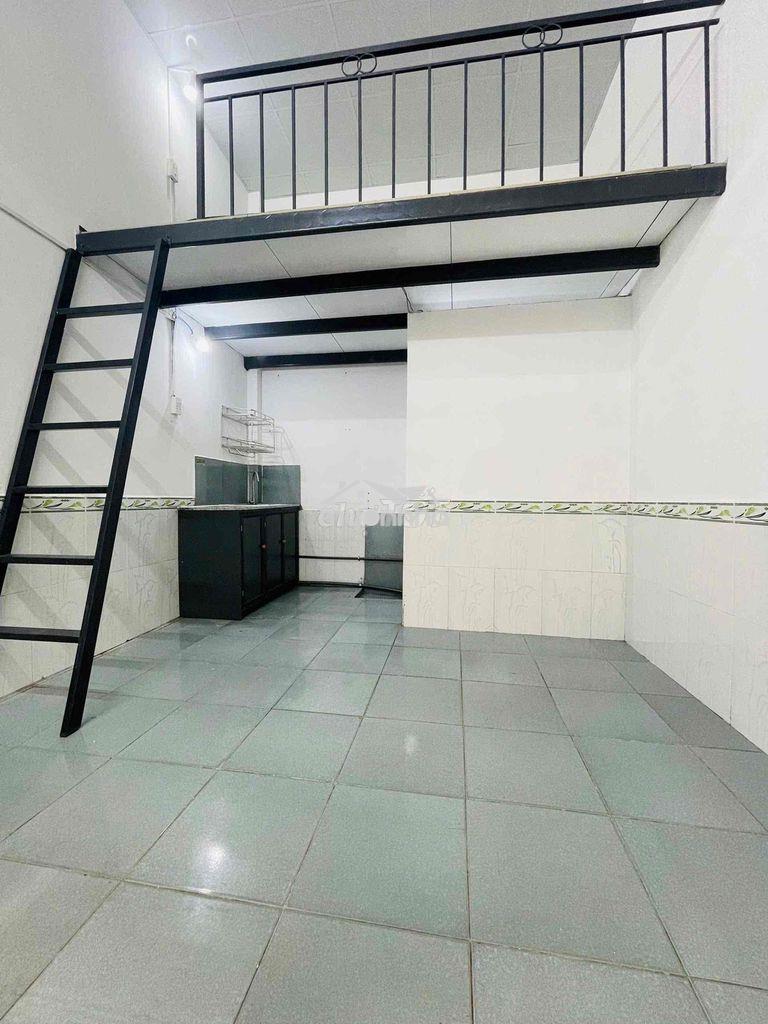 Phòng mới thoáng ngay quang trung, siêu thị coop mart quận 9, - 2