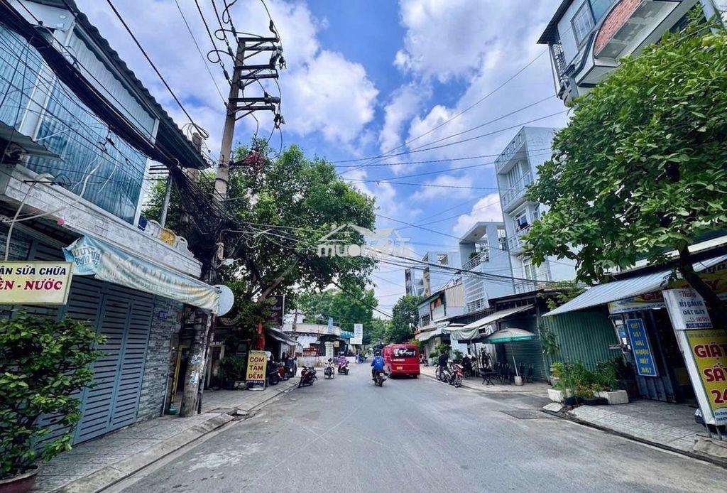 Cực hiếm - nhà 2 tầng 68m2 - 5,4 tỷ - hxh - 4x17 - emart phan huy ích - 2