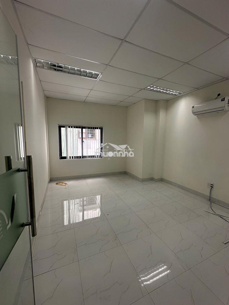 Văn phòng 65m2 giá hạt dẻ, trung tâm hải châu, có sẵn điều hòa - 2