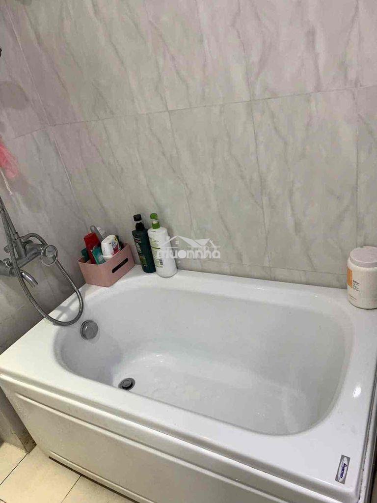 Sang hợp đồng thuê căn hộ 2pn 1 - wc - 4