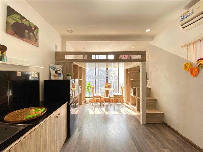 Thuê ngay căn hộ dịch vụ duplex 30m2 cửa sổ trời view city giáp q3