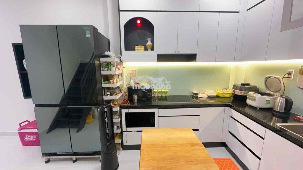 Bán nhà 50m2 chỉ 3ty8 - 4