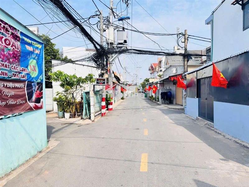 Đất gần khu nhà hàng bên sông, hbchanh,thủ đức