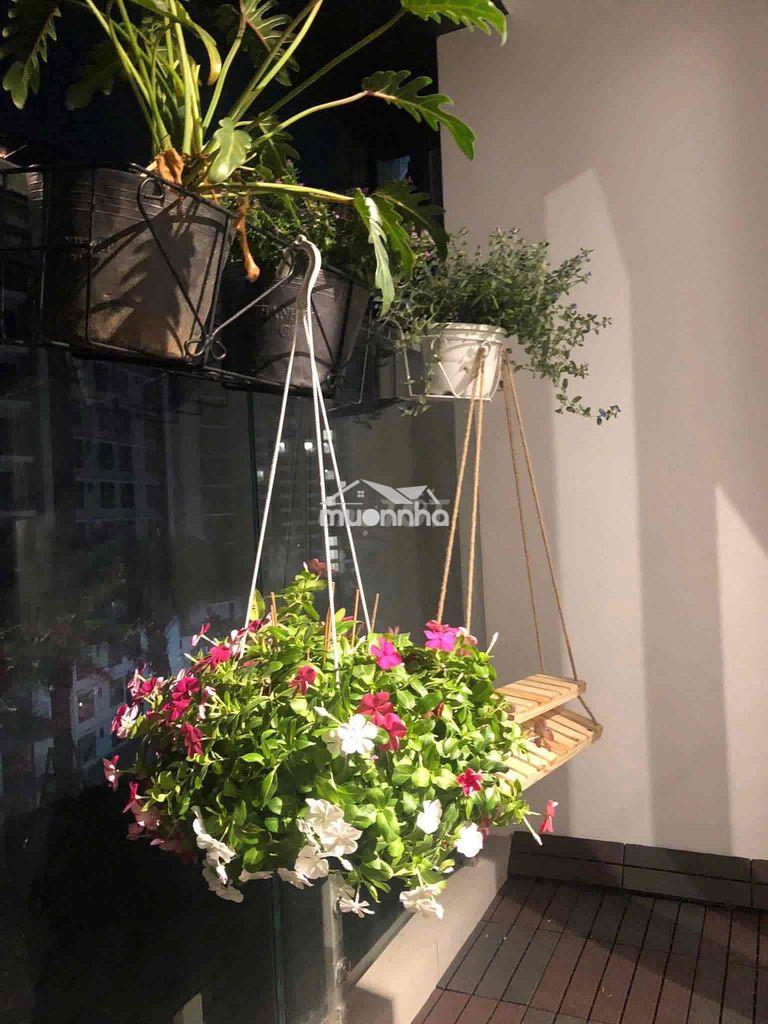 Gia đình cần bán căn 3 phòng 117m2 diamond celadon city chỉ 8,95 tỷ