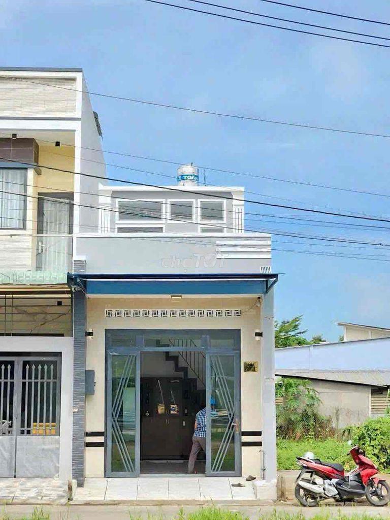 Nhà mới 3pn 3 máy lạnh mt tô vĩnh diện